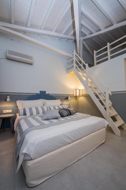 Alkyon Hotel 파티티리 외부 사진