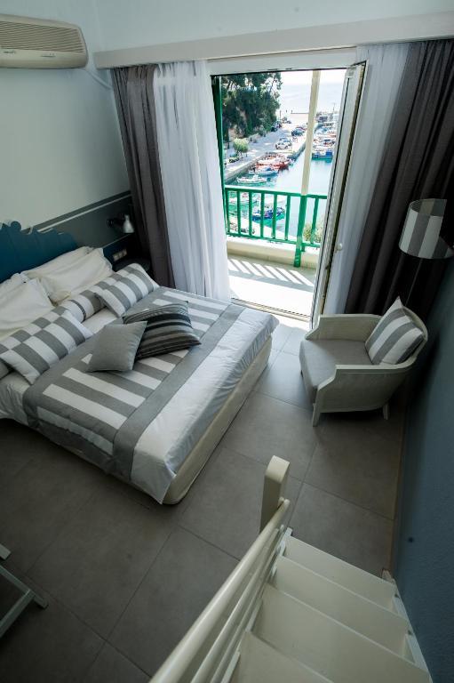 Alkyon Hotel 파티티리 외부 사진